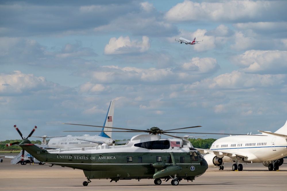 Honor guard supports King Charles III state visit departure