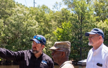 USACE Maj. Gen. Discusses Waccamaw River Flooding With County Leadership