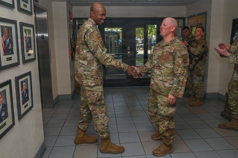 Recognizing Excellence: 20th Air Force Leadership Visits Kirtland's 377th Air Base Wing
