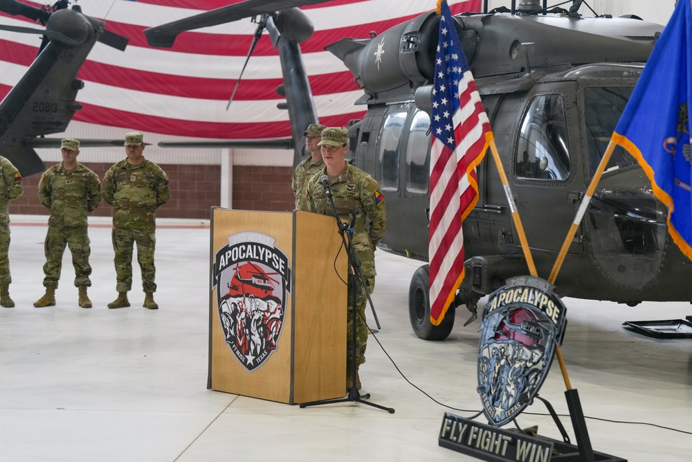 3-501st AHB, 1 AD CAB furls the Chaos Company colors
