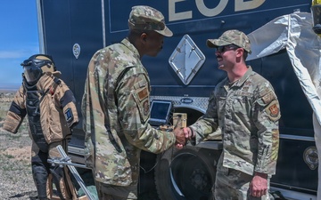 Recognizing Excellence: 20th Air Force Leadership Visits Kirtland's 377th Air Base Wing