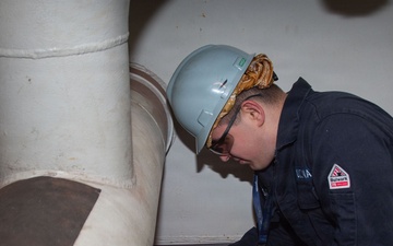 USS Ronald Reagan (CVN 76) Sailor Opens A Void Space