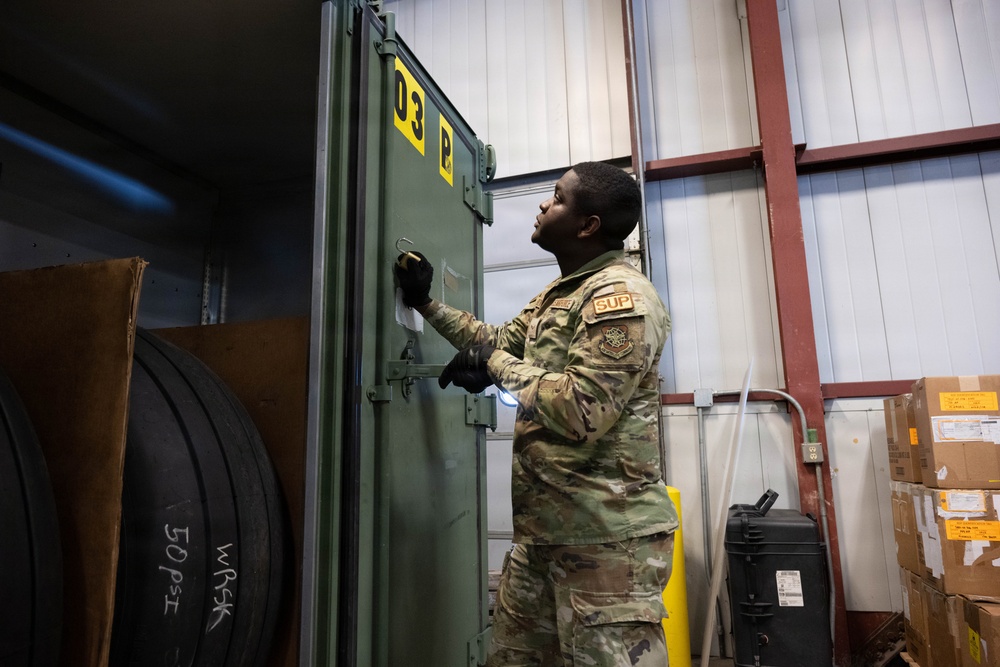 105th LRS operations