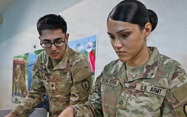 25th ID Soldiers arrive at Subic Bay