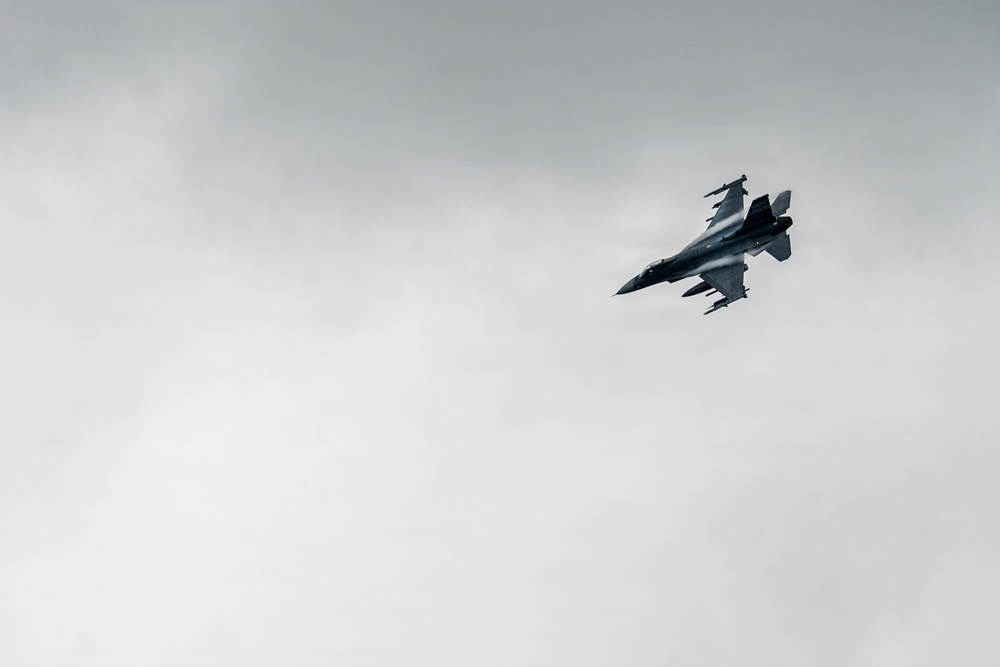 U.S. Air Force Col. Shaun Bowes F-16 fini-flight