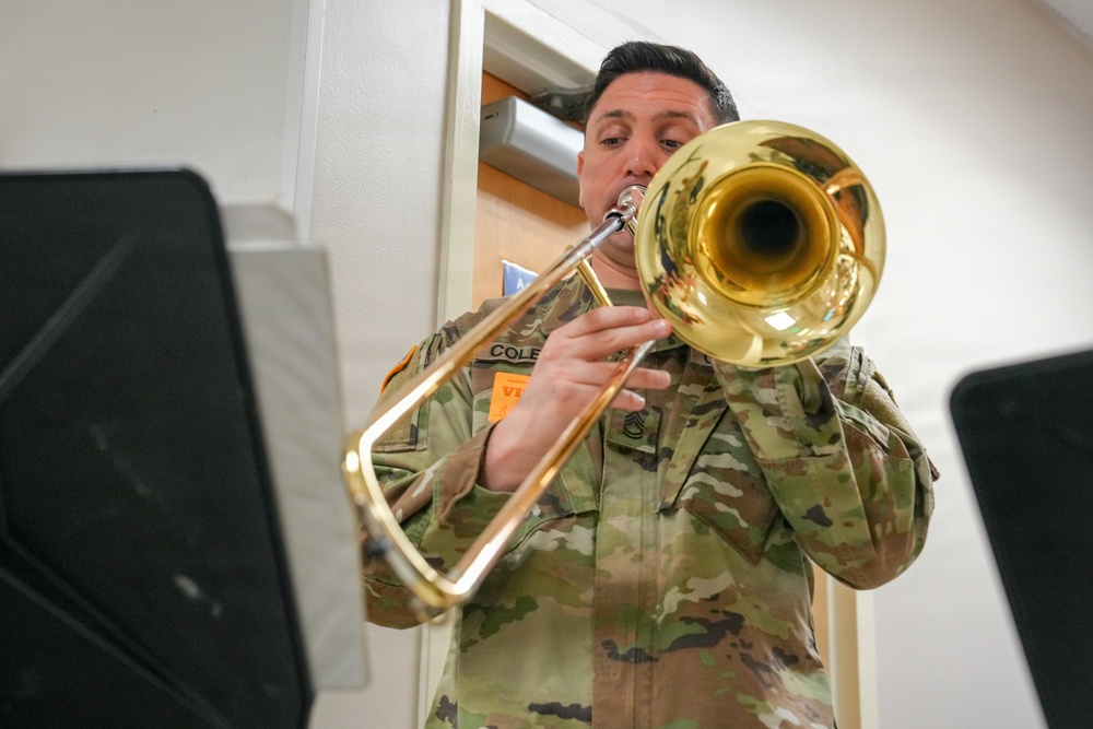 U.S. Army Field Band visits CDCs for Month of the Military Child