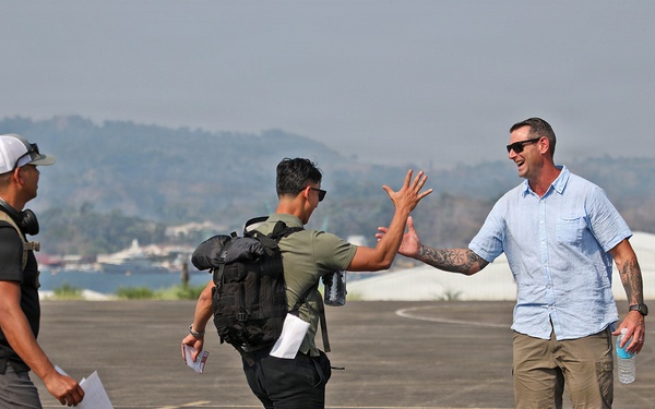 25th ID Soldiers arrive at Subic Bay