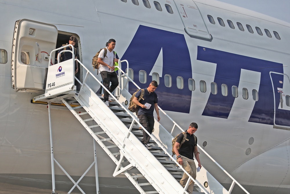 25th ID Soldiers arrive at Subic Bay