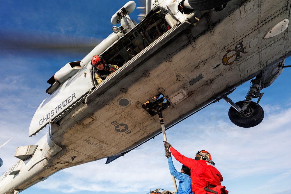 HSC-28 Vertical Replenishment Training