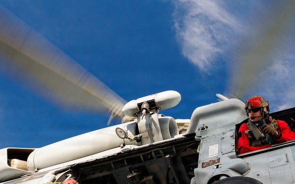 HSC-28 Vertical Replenishment Training