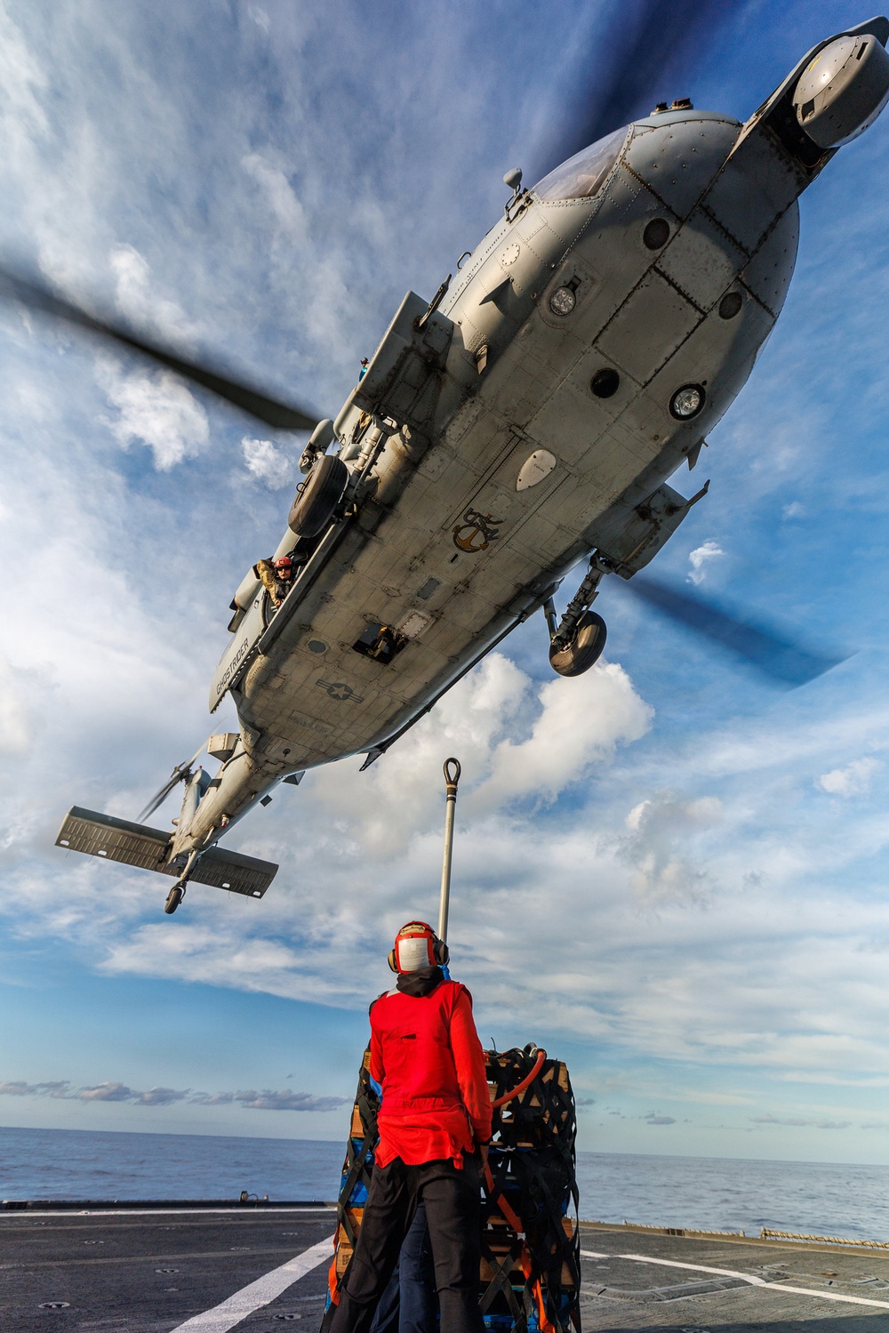 HSC-28 Vertical Replenishment Training