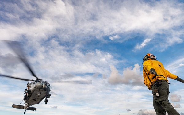 HSC-28 Vertical Replenishment Training