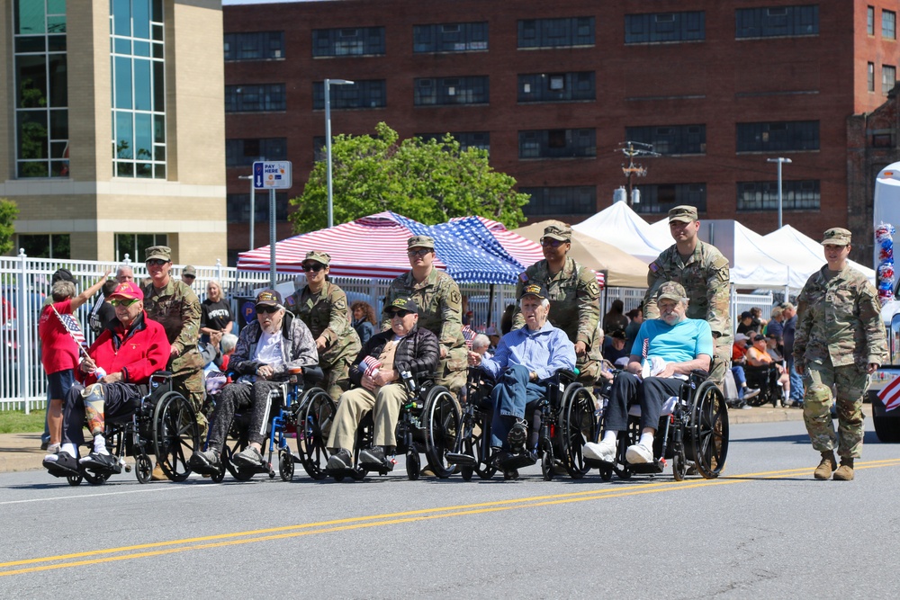 Soldiers support Scranton Armed Forces Day Parade