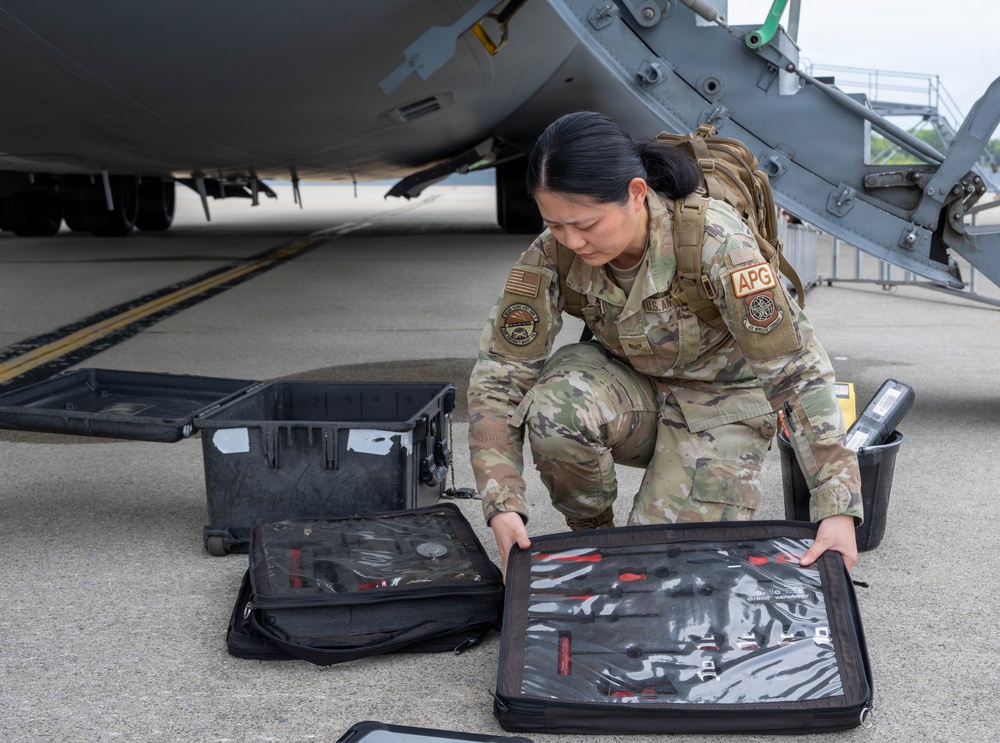 105th C-17 Globemaster III maintenance