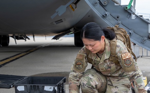 105th C-17 Globemaster III maintenance