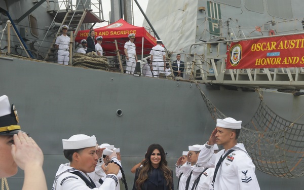 U.S. Ambassador to Greece Kimberly Guilfoyle visits USS Oscar Austin