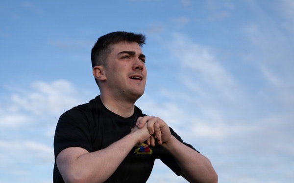 1st Armored Division Artillery face head to head in fitness competition