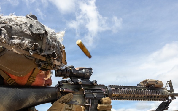 Marines with CLB 13 Conduct a Live-Fire Range
