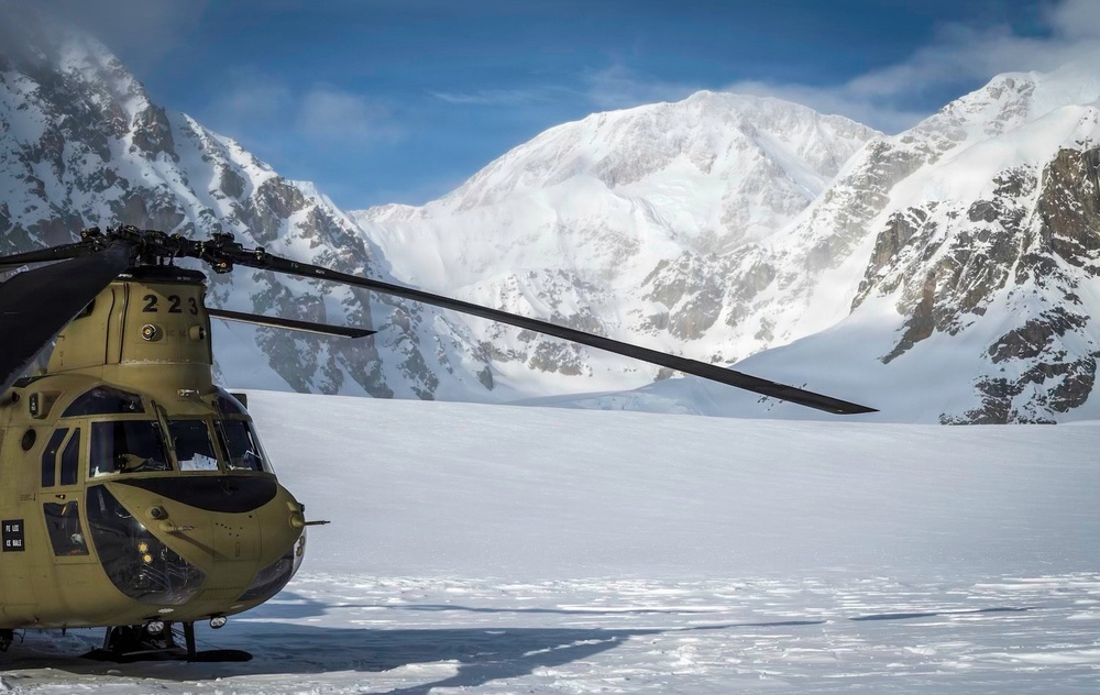 Arctic Aviation Command Soldiers Support Denali National Park Service Base Camp Establishment