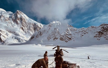 Arctic Aviation Command Soldiers Support Denali National Park Service Base Camp Establishment