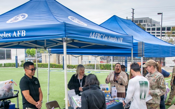 LAAFB Participates in Military Fitness Expo