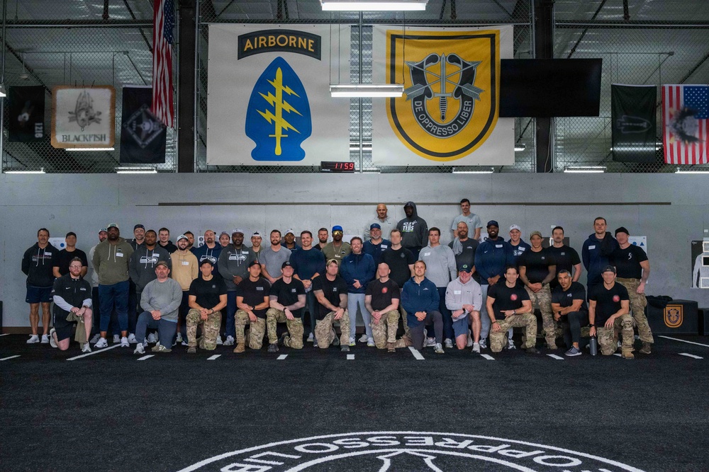 1st Special Forces Group (Airborne) conducts leadership development forum with the Seattle Seahawks coaching staff