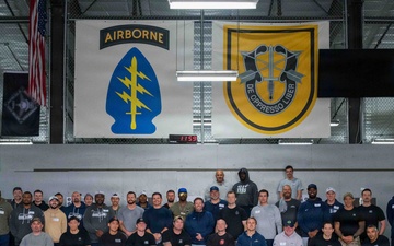 Sustaining excellence: 1st Special Forces Group (Airborne) hosts Seattle Seahawks for leadership exchange
