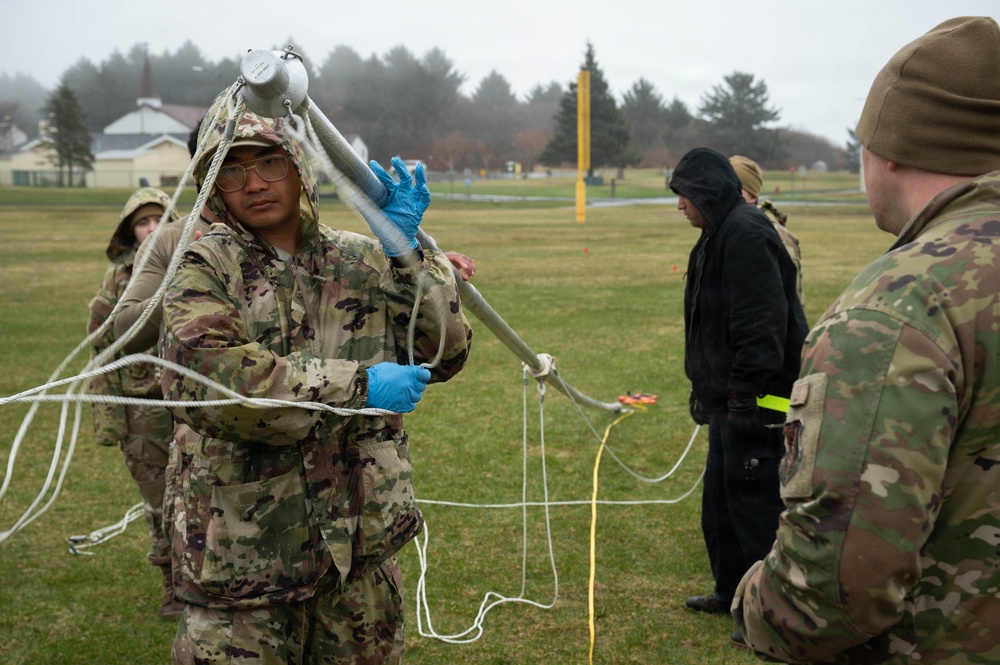 Tropic Tundra 26 communication antenna construction