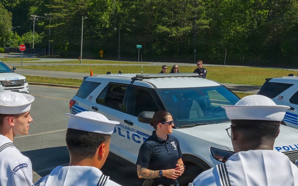 Charlotte Navy Week Sailors participate in CMPD training events