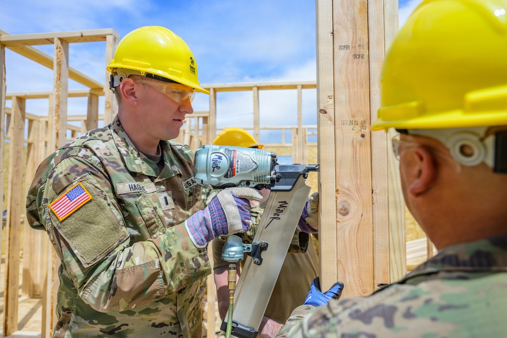 Wyoming Army National Guard public affairs unit support construction project in Cheyenne