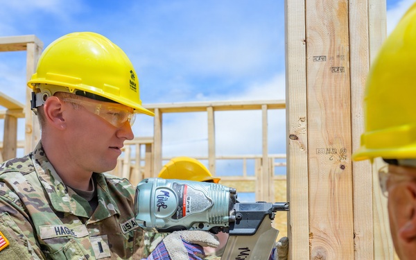 Wyoming Army National Guard public affairs unit support construction project in Cheyenne