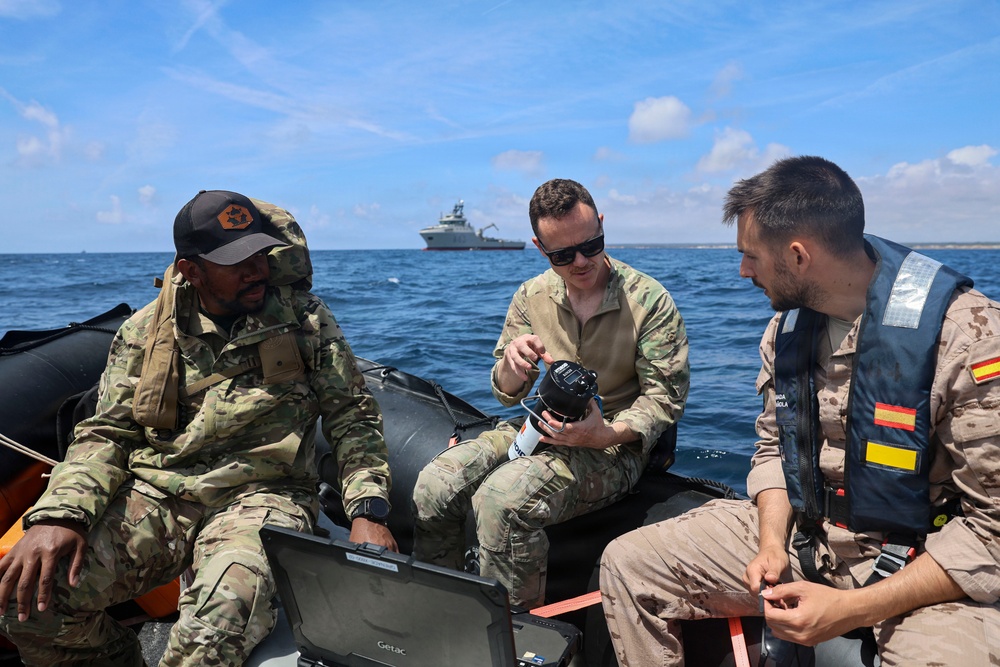 U.S. Navy Sailors participate in ESP MINEX-26