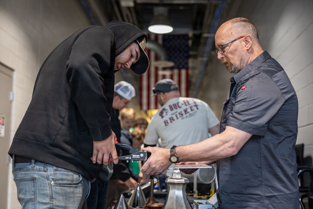 PNSY Hosts First STEM Pop-Up at Sanford High School