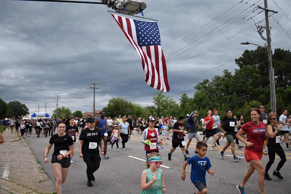 Fort Bragg Honors the Fallen Through Annual Run, Honor, Remember 5K