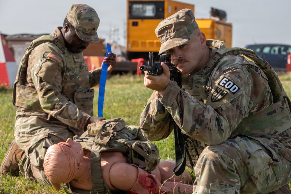 Florida Guard medics enhance KFOR’s medical readiness, capabilities during Combat Lifesaver training