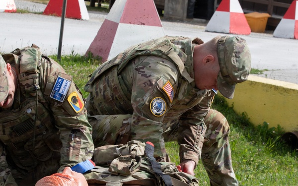 Florida Guard medics enhance KFOR’s medical readiness, capabilities during Combat Lifesaver training