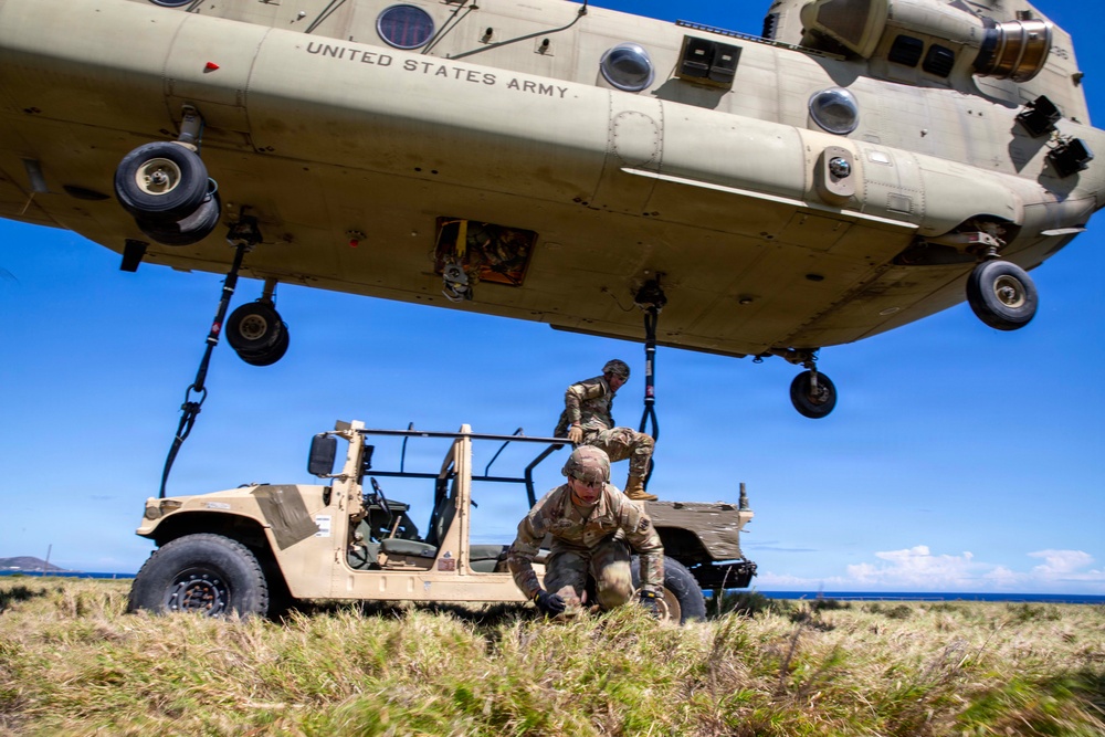 Joint Task Force Southern Guard Conduct Sling Load Training at Naval Base Guantanamo Bay