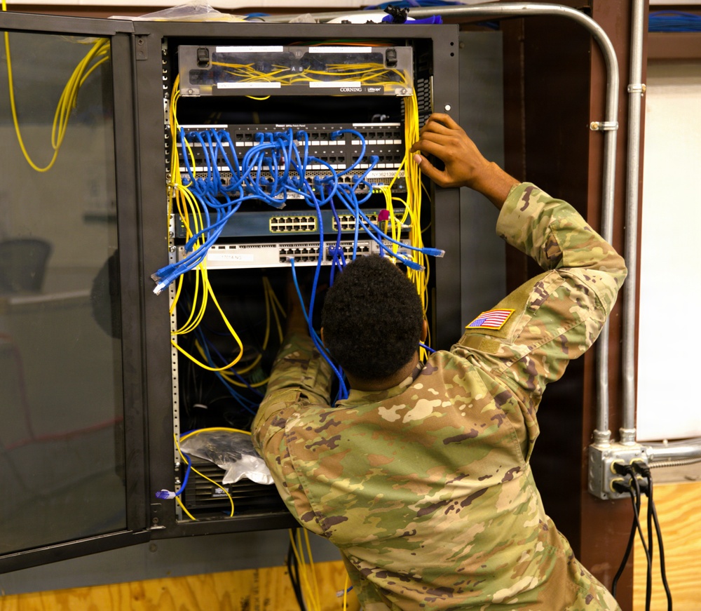 Sgt. Jaquan Walker, 184th ESC, Mississippi Army National Guard, Conducts JBC-P System Training at Camp Shelby