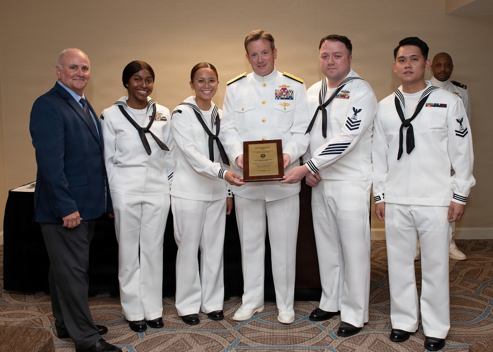 Navy's Top Culinary Teams Honored at Military Foodservice Awards