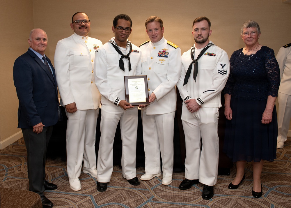 Navy's Top Culinary Teams Honored at Military Foodservice Awards