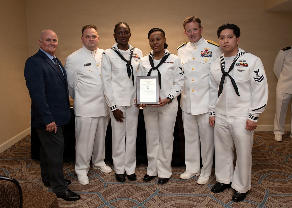 Navy's Top Culinary Teams Honored at Military Foodservice Awards