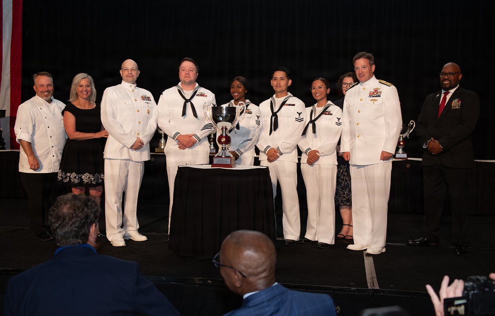 Navy's Top Culinary Teams Honored at Military Foodservice Awards