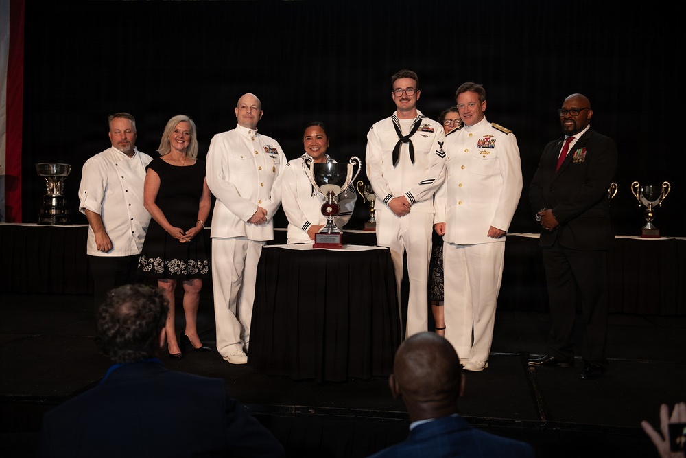 Navy's Top Culinary Teams Honored at Military Foodservice Awards