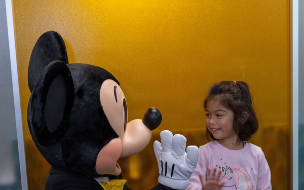 Friends from Disney visit Walter Reed