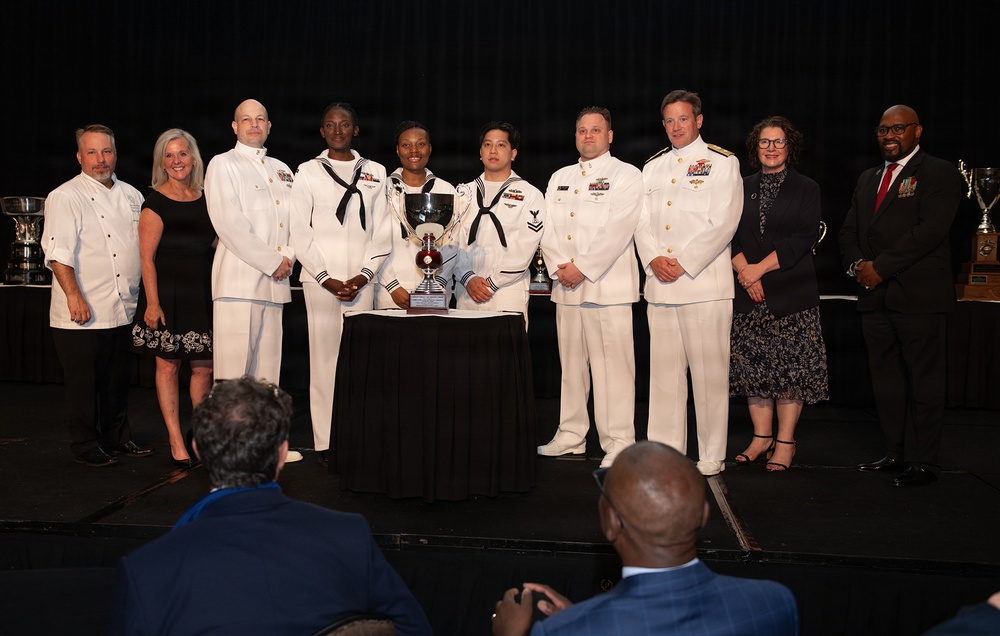 Navy's Top Culinary Teams Honored at Military Foodservice Awards