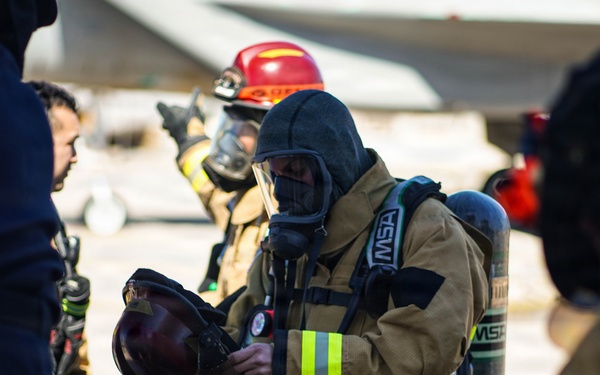 432 Commander and Command Chief obtain live fire training