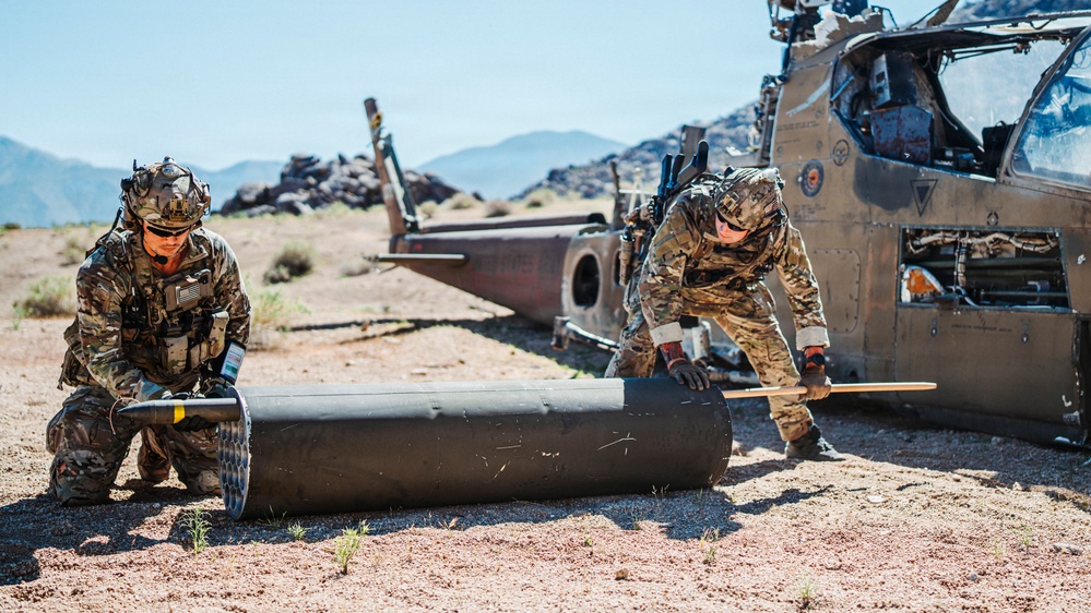 EOD Technicians Conduct a CSAR and Ordnance Response Drill