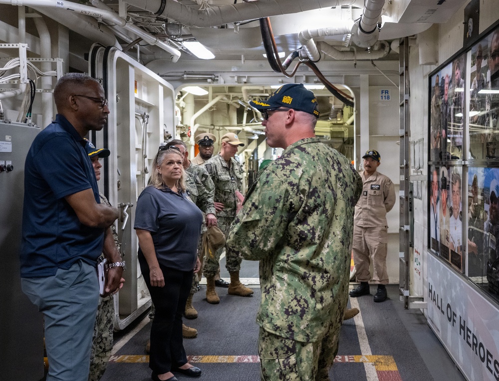 CNIC visits Naval Base San Diego