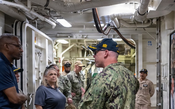 CNIC visits Naval Base San Diego