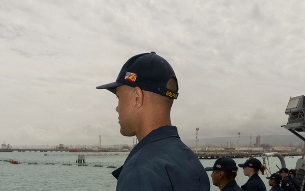 USS Bulkeley (DDG 84) pulls into Augusta Bay, Italy, April 16, 2026